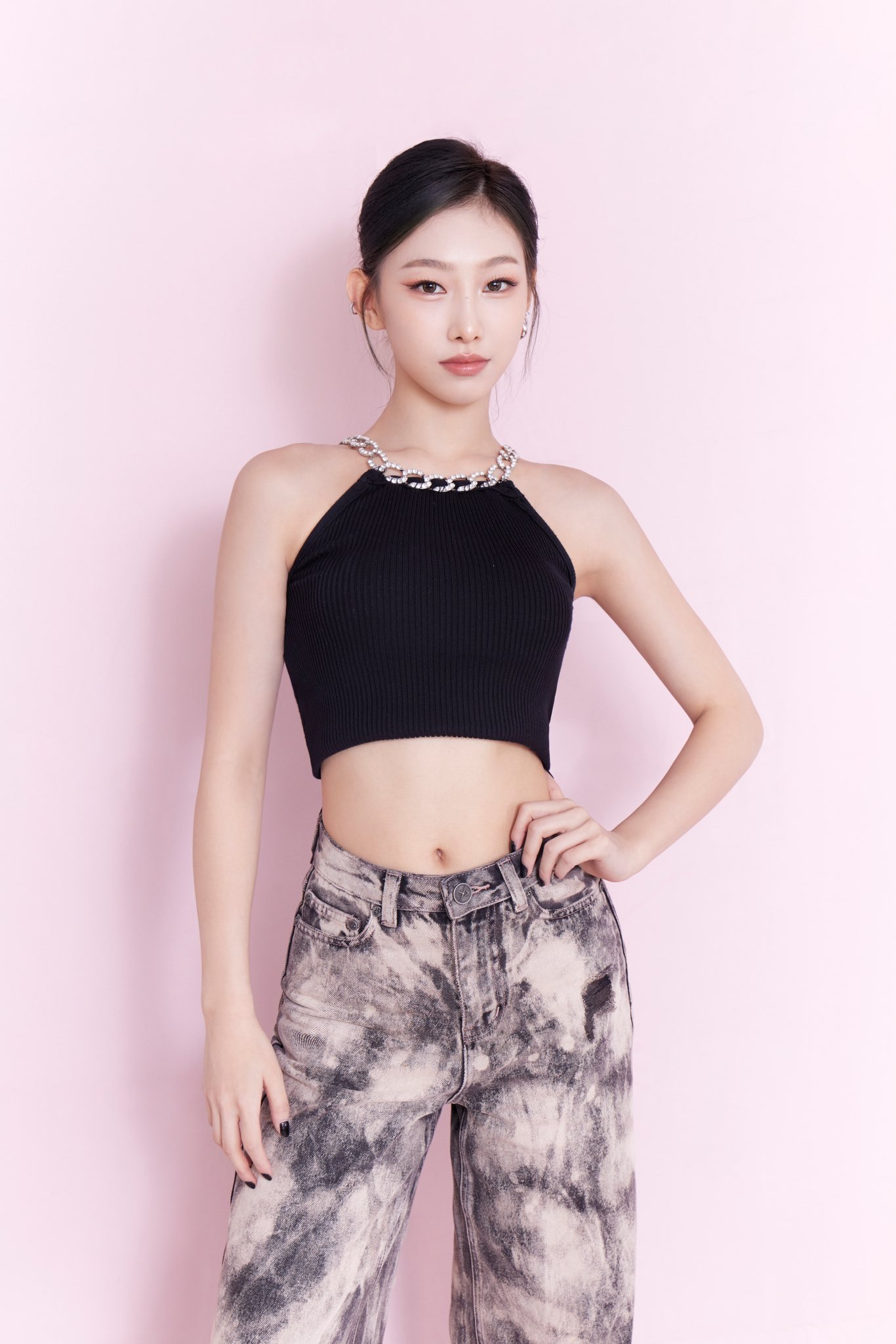 GUnwOu9XEAARFB6?format=jpg&name=large