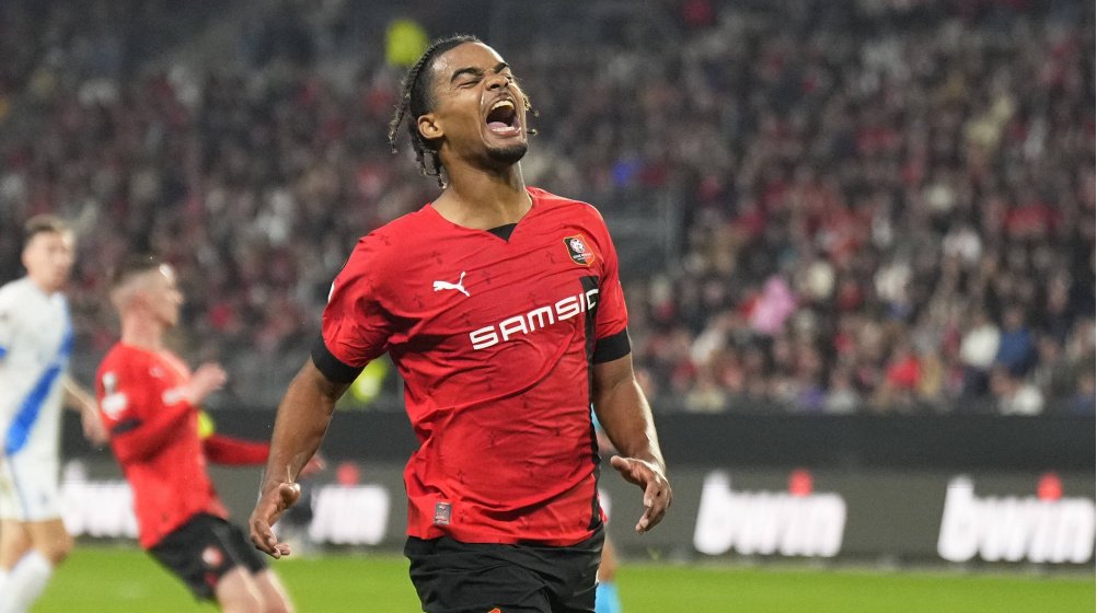 TorcidaGR's tweet image. 🇫🇷 #CalciomercatoRoma, intesa verbale con #Assignon: il #Rennes vuole l&apos;obbligo di riscatto

(@CheccoCasano)

#ASRoma