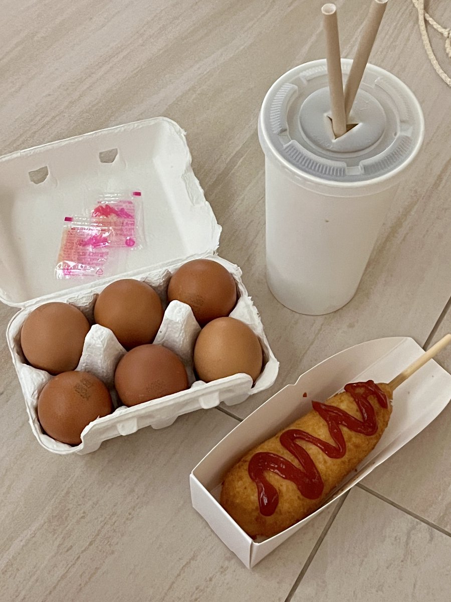 wwwmylifecom's tweet image. 난 유튜브 프리미엄 안쓰고 찜질방 프리미엄 쓴다
뜨끈하게 몸지지고 마운틴뷰로 족욕즐기고
낮잠드렁킹에 맥반석계란+식혜렛츠고 ♨️