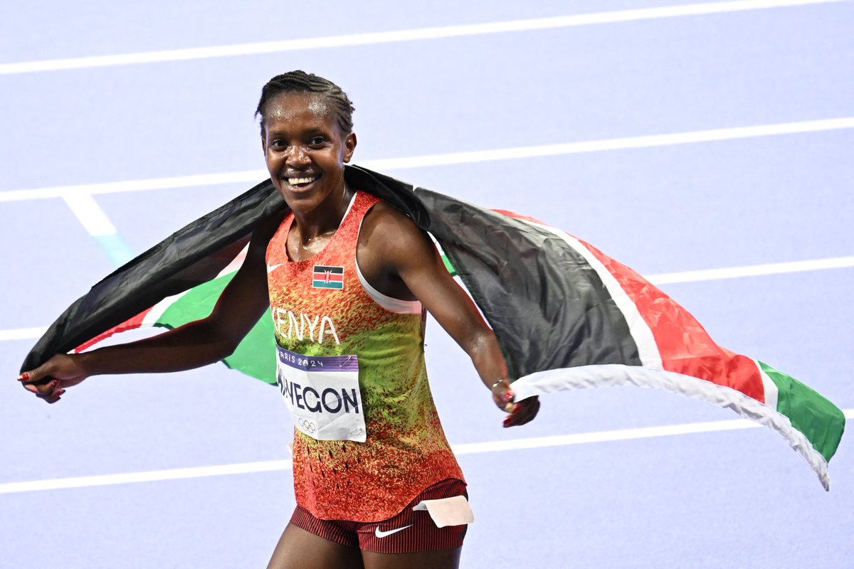 WelBeast's tweet image. Faith KIPYEGON Wins the Women's 1500m in a New Olympic RECORD!!

CONGRATULATIONS!!!! You have done us proud 🇰🇪🇰🇪🇰🇪

Pride of Africa for a reason.