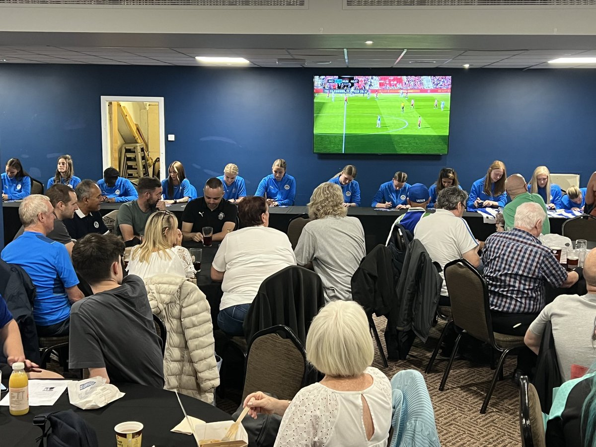 We’ve been making history this afternoon, with the introduction of the first <a href="/Latics_Women/">Wigan Athletic Women</a> squad in the South Stand Bar.  They’ve been signing autographs, having photos and the first signed shirt has been donated to the <a href="/WAFCHeritage/">Wigan Athletic Heritage Project</a> museum. 
#wafc