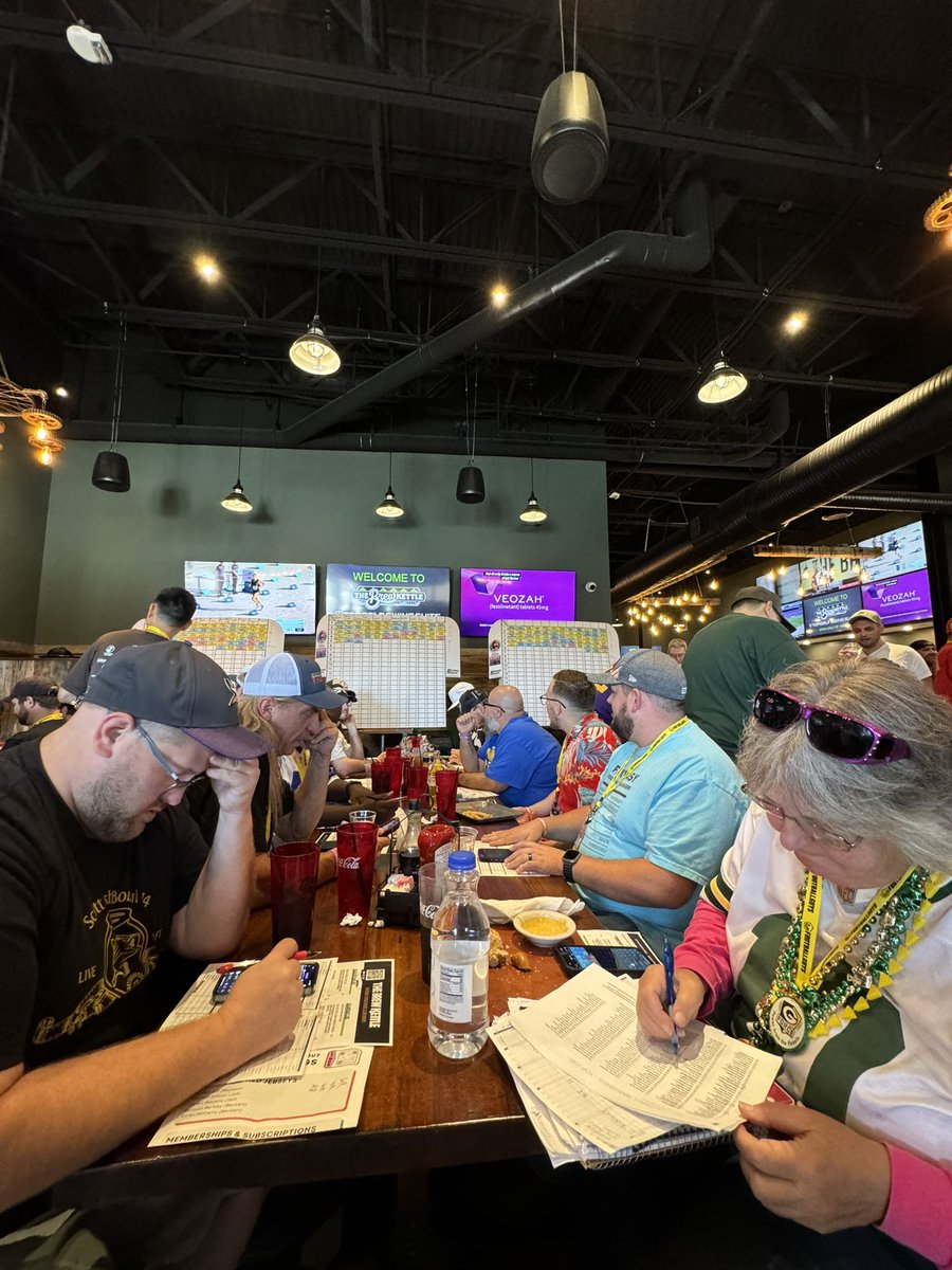 theffexpo's tweet photo. Draft Night Out 😎 #FFExpo24 https://t.co/weMtkV1WRA