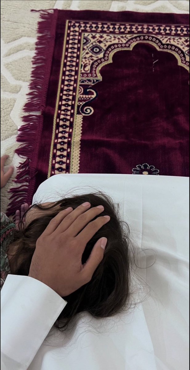 لله در النفوس القانعه والنظاف 
مهما يشح الزمن بارزاقها راضيه 

#حالتك_النفسيه