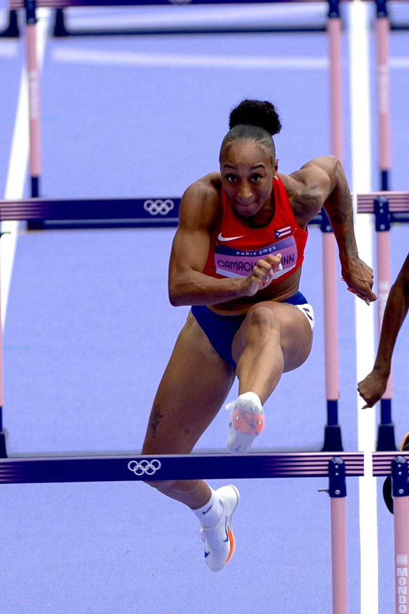 Listado de atletas puertorriqueños/as en ganar dos medallas en la historia de los <a href="/juegosolimpicos/">Los Juegos Olímpicos</a>:

1. Jasmine Camacho-Quinn (#Tokyo2020 🥇, #Paris2024 🥉)

Fin del listado. ¡LEYENDA ABSOLUTA! 🇵🇷 

📸: <a href="/ComiteOlimpico/">Comité Olímpico PUR</a>