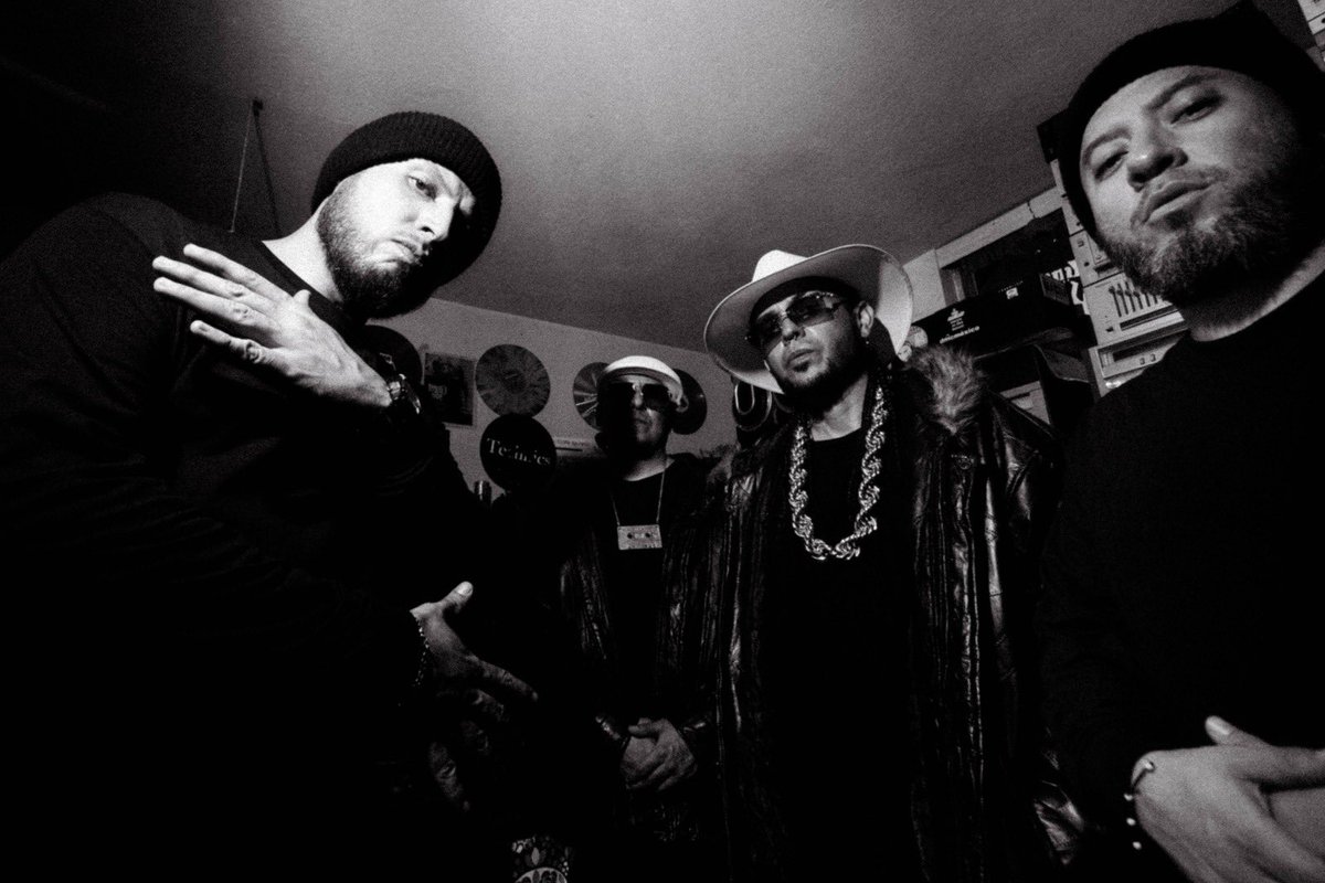 Commisario330's tweet photo. Stills para portada de hello hello… 
La producción a cargo de MINC Multimedia. 

Te comparto el track en comentarios, comparte la canción a quien creas le pueda gustar. 

Saludos, 🫡 

#commisario #hellohello #rap #boombapsdetemporada #hiphopmusic #photoshoot #filmphotography https://t.co/5QsFLIQWRt