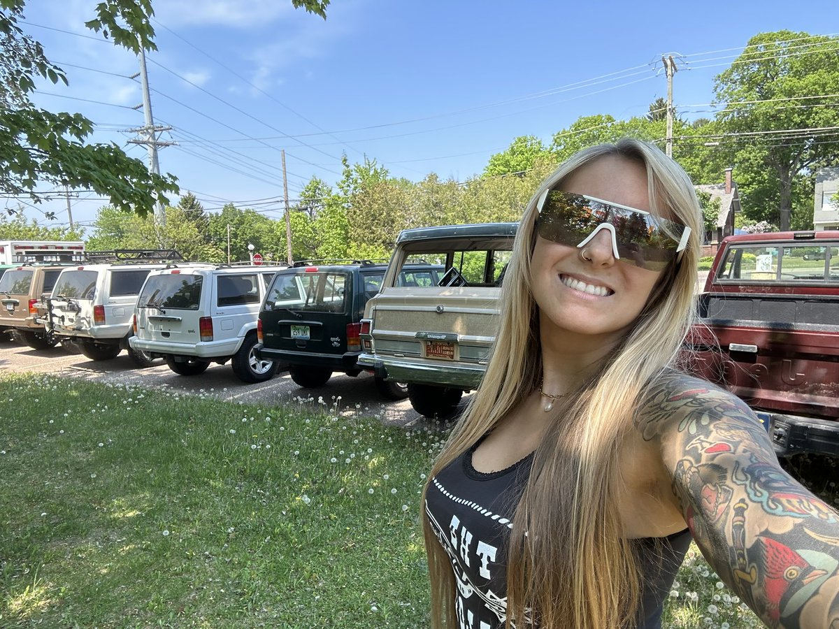 alexxistexxxas's tweet image. Giveaway for chunky yet funky men to show y’all some love 🤗 win a free random length subscription 
To enter:
-LIKE AND RT this
-comment your weight (or name if you’re not comfortable)
-be following me
-bonus entries if you post a selfie 🥰

I will pick 10 winners by Tuesday!