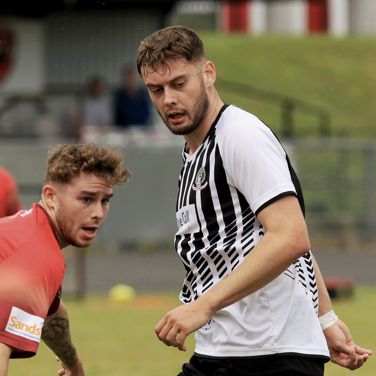 RetfordUnited's tweet photo. 𝗠𝗔𝗡 𝗢𝗙 𝗧𝗛𝗘 𝗠𝗔𝗧𝗖𝗛

Our number 10, Kieran Knight won the penalty that started off the goals and grabbed our second with a fantastic finish.

#UTB 🖤 https://t.co/r7NVVe23YN