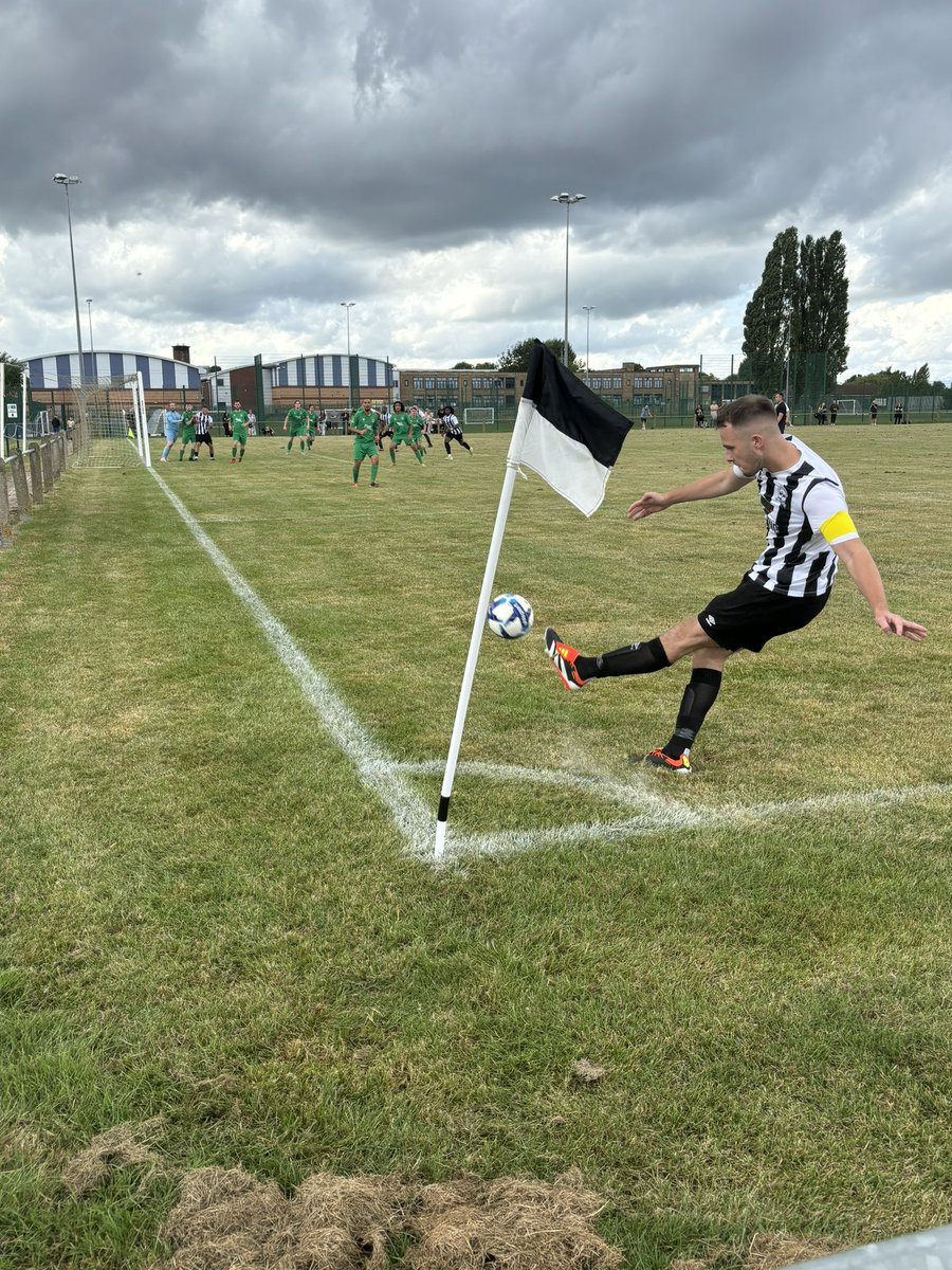 Paulbloomer3's tweet photo. 📆Saturday August 10 2024
⏰15:00
🧮Game 23 24/25
🏟New College Leicester #1154
⚽️@Allexton1st 0-3 @SuttonUtdFC
🏆Midland Football League Division 1 (22/22)
🎟️£6
#groundhopping #leaguecomplete @MidlandLeague https://t.co/uyIyEMtjHx