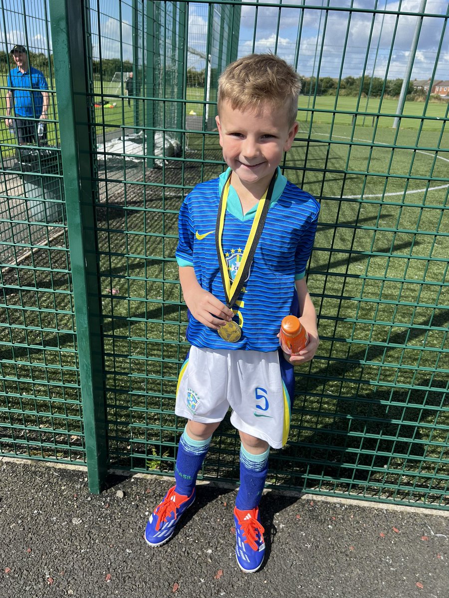 MeganPrice198's tweet photo. Sela cup weekend. Tournament winner this morning. Been a class couple of days
Little man buzzing to be back and see @brunoog97 play!! @NUFC
#NUFC #NewcastleUnited #SelaWeekender https://t.co/WT4iWepQDY