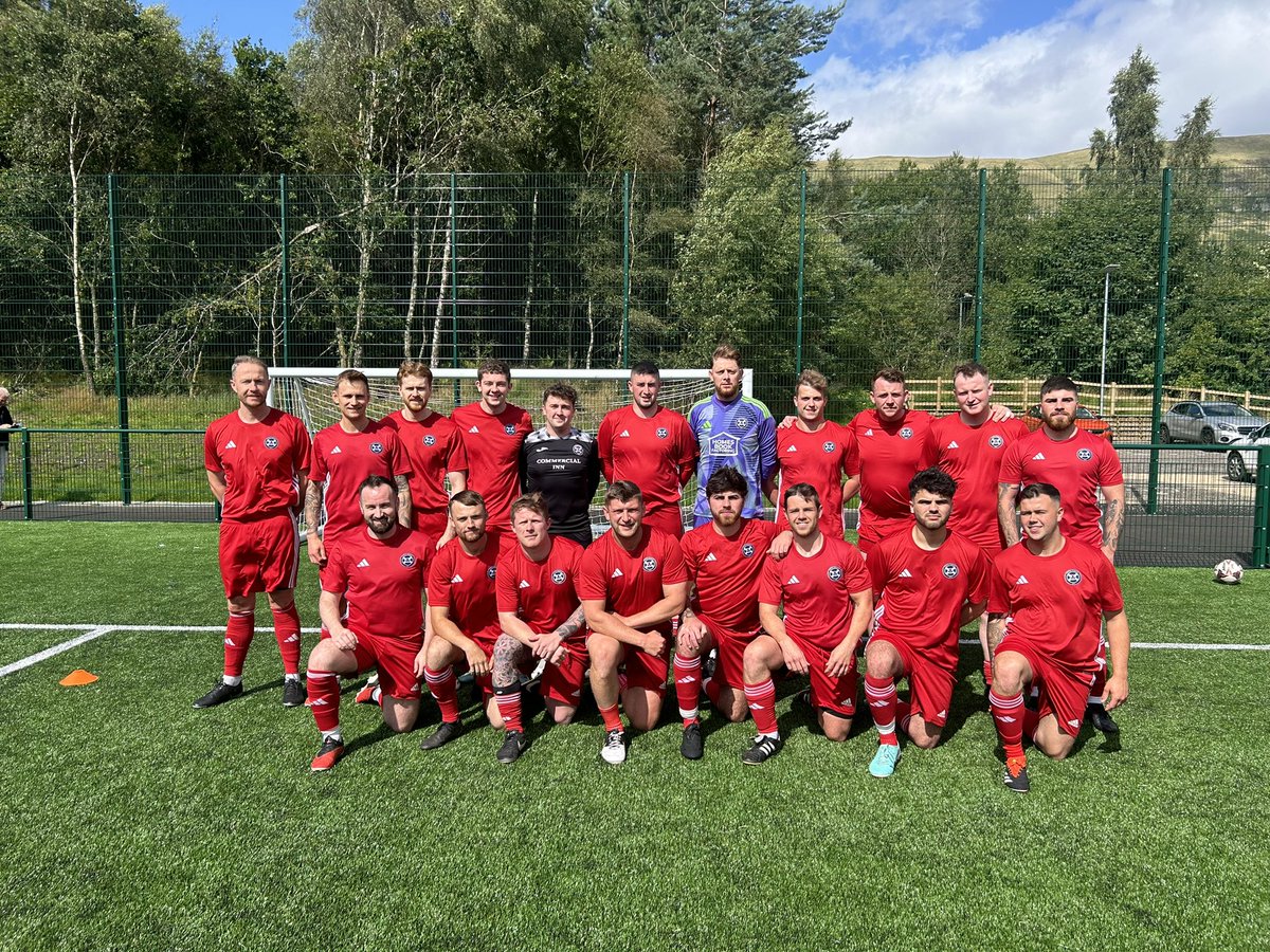 campsieminerva's tweet photo. All players and committee in our new kit supplied by @Football1stLtd thank again for supplying the new kit. https://t.co/SJ9ptOdxF0