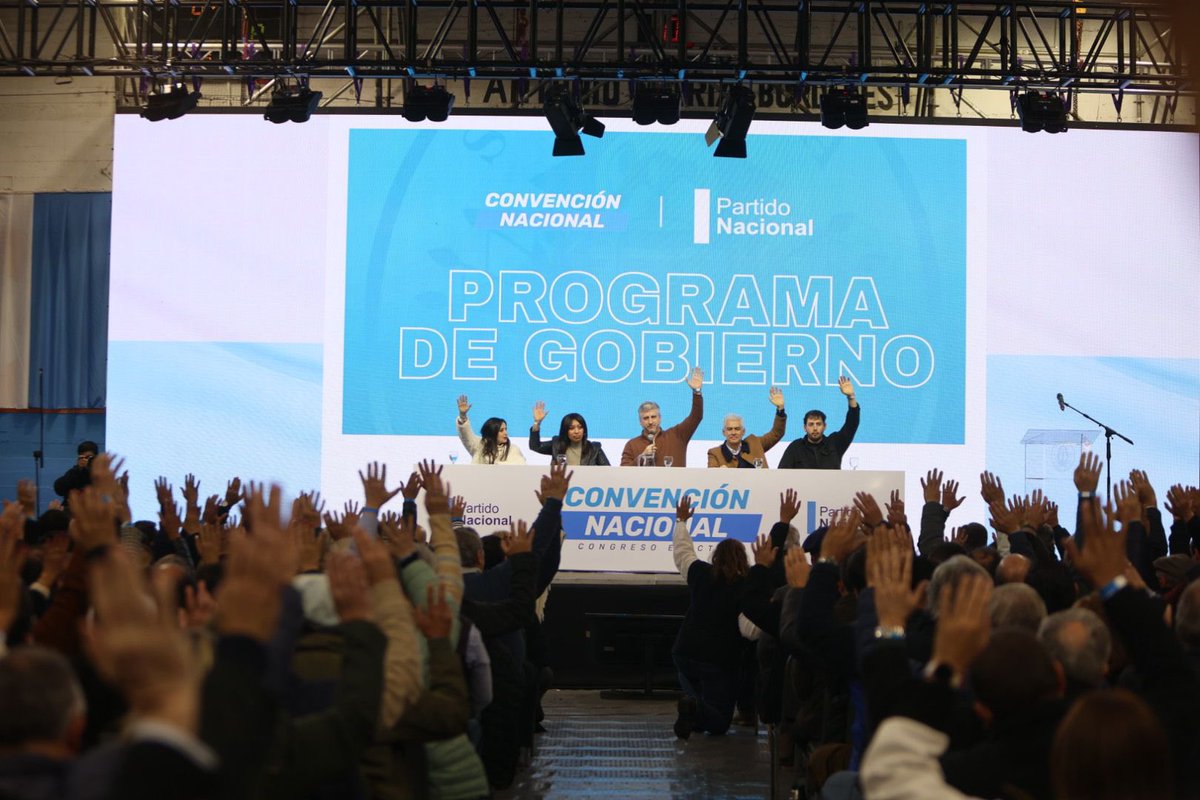 Hoy como candidato del Partido Nacional asumo el compromiso de dejar el alma en la cancha para reelegir un buen gobierno y para que el Uruguay no retroceda.
¡Vamos para adelante, solo para adelante!
#ReelegíUnBuenGobierno 
#DelgadoRipoll
#UnaNuevaMirada