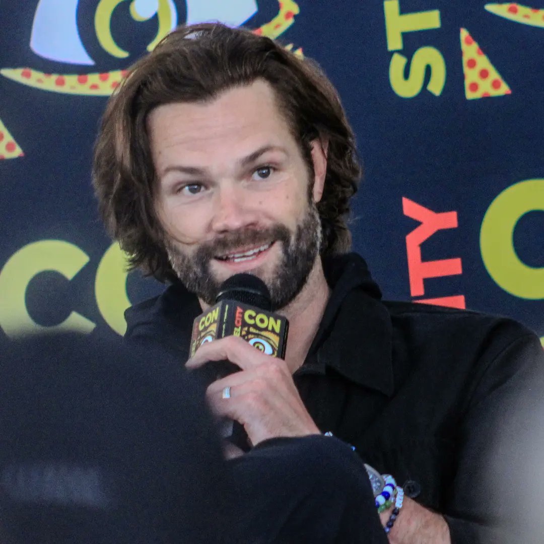 J2arelife's tweet photo. Jared Padalecki at Steel City Con Supernatural panel yesterday. https://t.co/DZqde8srID