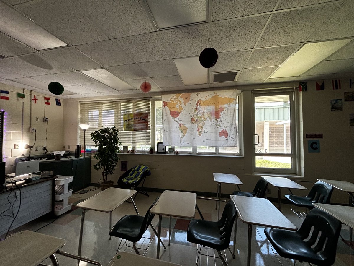 Heritage Middle School- Deltona tweet media