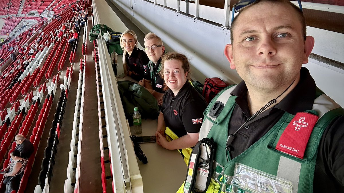 MarkColledge92's tweet image. Great day at @Boro for their first match of the season. Had the privilege of working as operational command (bronze) 🚑⚽️
@CIPHERMC #Paramedic #Event #Professional #OneTeam #OperationalCommand