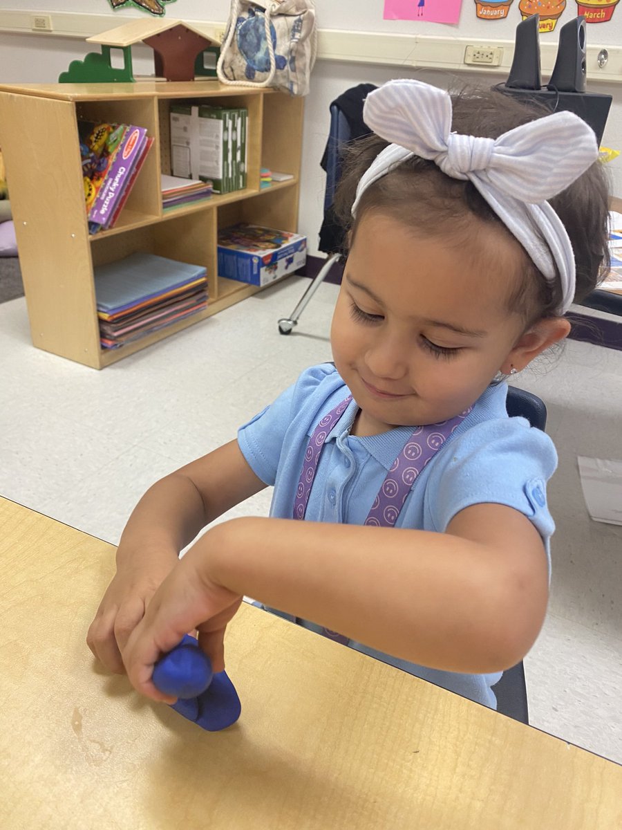 RoseTheriot_IES's tweet image. I’m so proud of my little Pk3 students! 🥰We had a fabulous first week of school🏰🧡💜 #YouMeRIE #AllIn #ItsAnItuarteThing