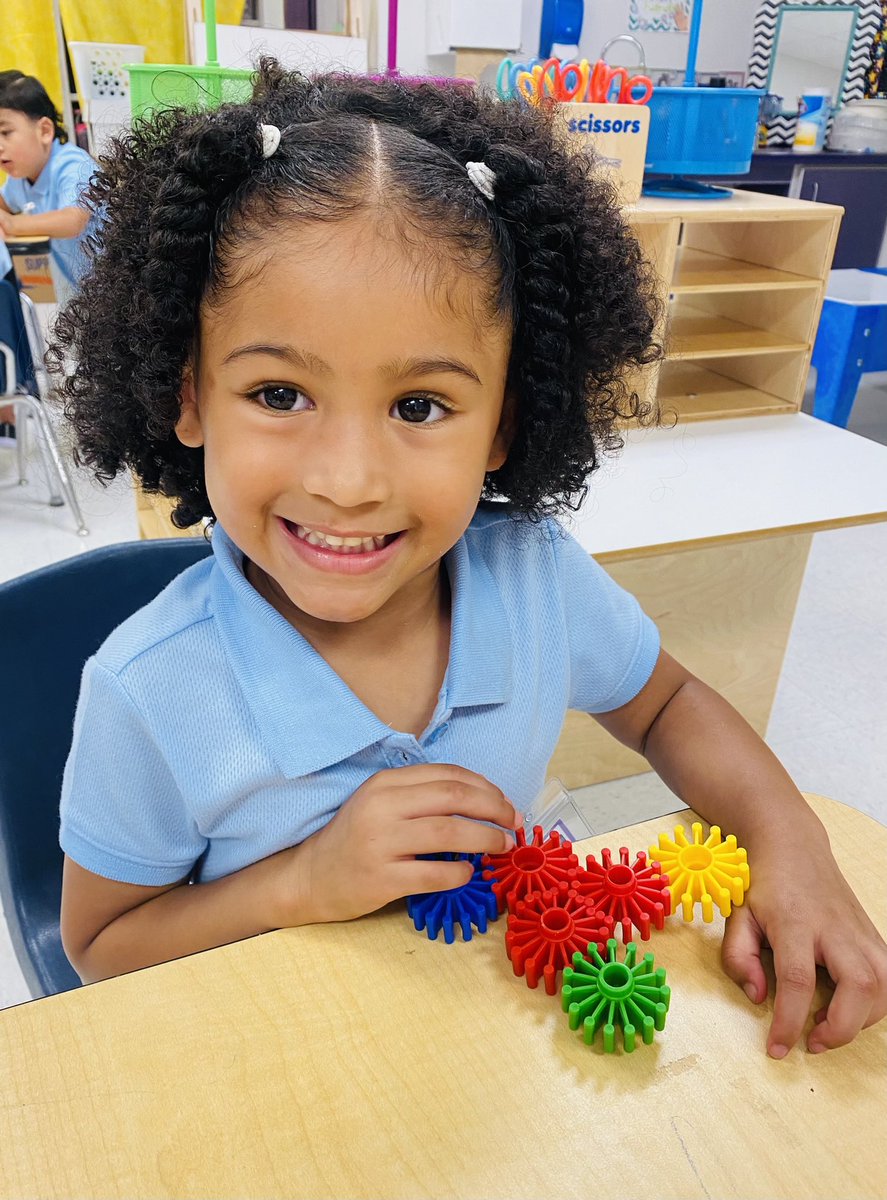 RoseTheriot_IES's tweet image. I’m so proud of my little Pk3 students! 🥰We had a fabulous first week of school🏰🧡💜 #YouMeRIE #AllIn #ItsAnItuarteThing