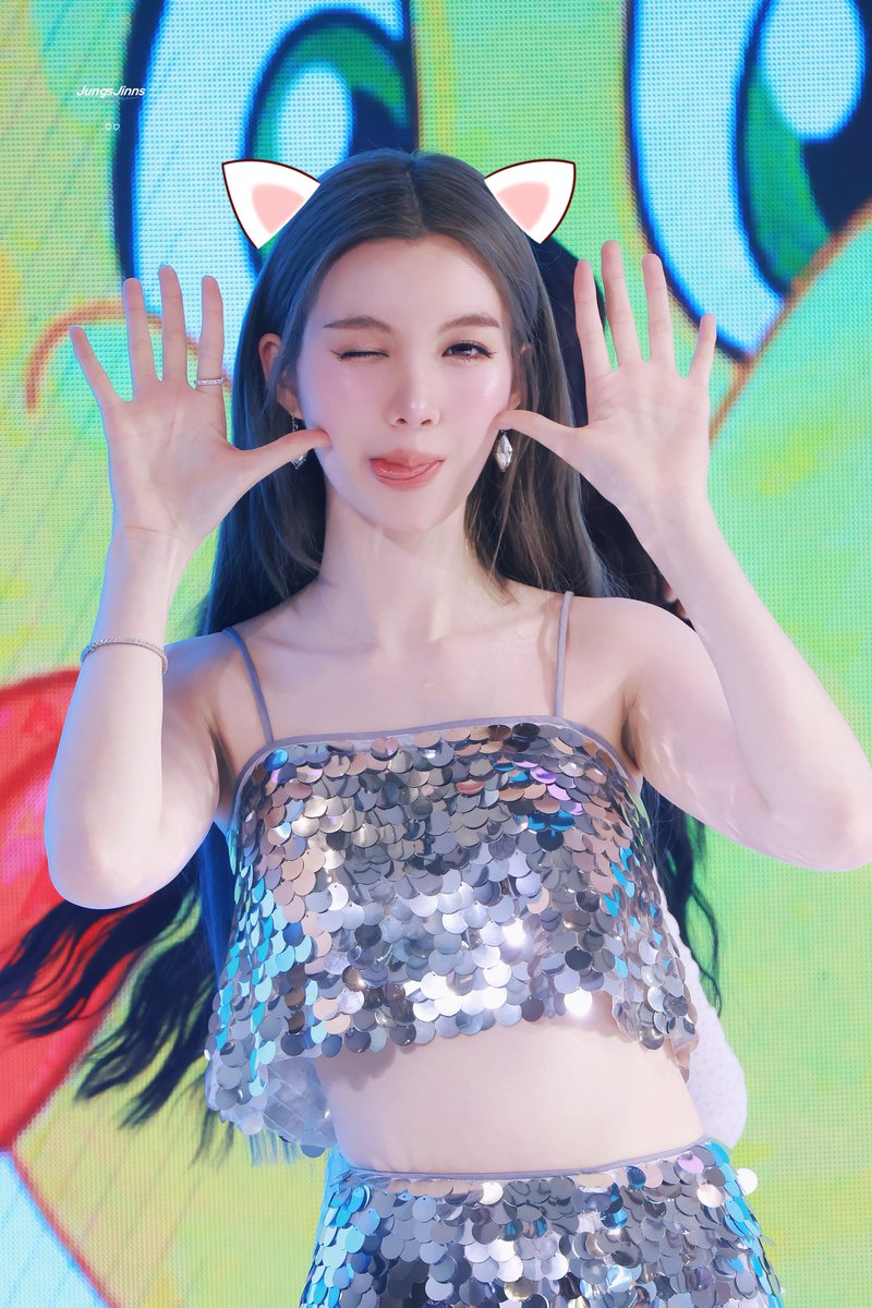 A cute little kitty🐱💓

LINGORM LOVE YOUR SKIN 
#DestinyClinicxLingOrm 
#ออมกรณ์นภัส 
#Ormkornnaphat