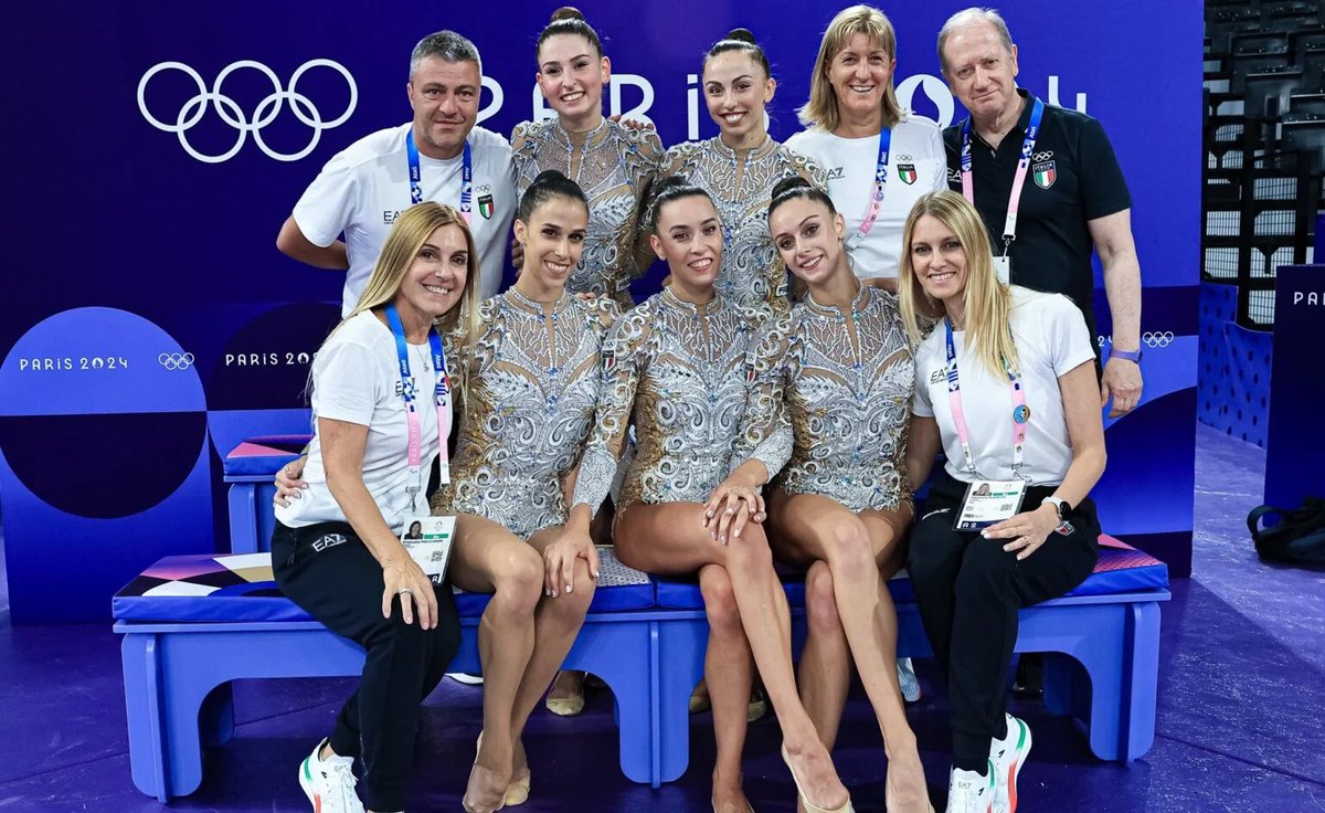 🦋 LE FARFALLE VOLANO IN ALTO! 🦋

🥉L’Italia conquista la medaglia di BRONZO nella Ginnastica Ritmica.

Grazie a Martina Centofanti, Agnese Duranti, Alessia Maurelli, Daniela Mogurean e Laura Paris.

STREPITOSE!

#Parigi2024 #GiochiOlimpici #Paris2024 #RhythmicGymnastics