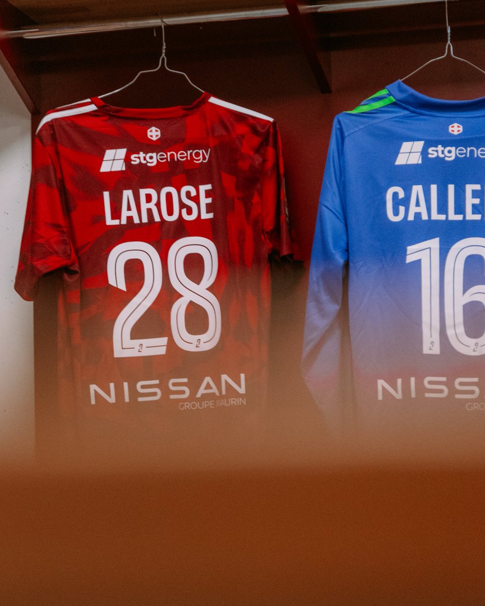 FCAnnecy's tweet photo. 🆕🥰 Nos Reds terminent la prépa’ de la plus belle des manières, 𝐚𝐯𝐞𝐜 𝐥𝐞𝐮𝐫 𝐧𝐨𝐮𝐯𝐞𝐚𝐮 𝐦𝐚𝐢𝐥𝐥𝐨𝐭 𝐝𝐨𝐦𝐢𝐜𝐢𝐥𝐞

𝐂𝐨𝐮𝐩 𝐝'𝐞𝐧𝐯𝐨𝐢 𝐝𝐚𝐧𝐬 𝐮𝐧𝐞 𝐡𝐞𝐮𝐫𝐞 ! 🫡

#FCSMFCA #GoReds #FCASummerTour https://t.co/4eVPoHxtGU