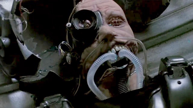 EugWSerra's tweet photo. On September 3, 1993, Fortress was released in the U.S.! #Fortress #StuartGordon #ChristopherLambert #KurtwoodSmith #LorynLocklin #JeffreyCombs #TomTowles #VernonWells #LincolnKilpatrick #CarolynPurdyGordon https://t.co/ACsTQyzO7p