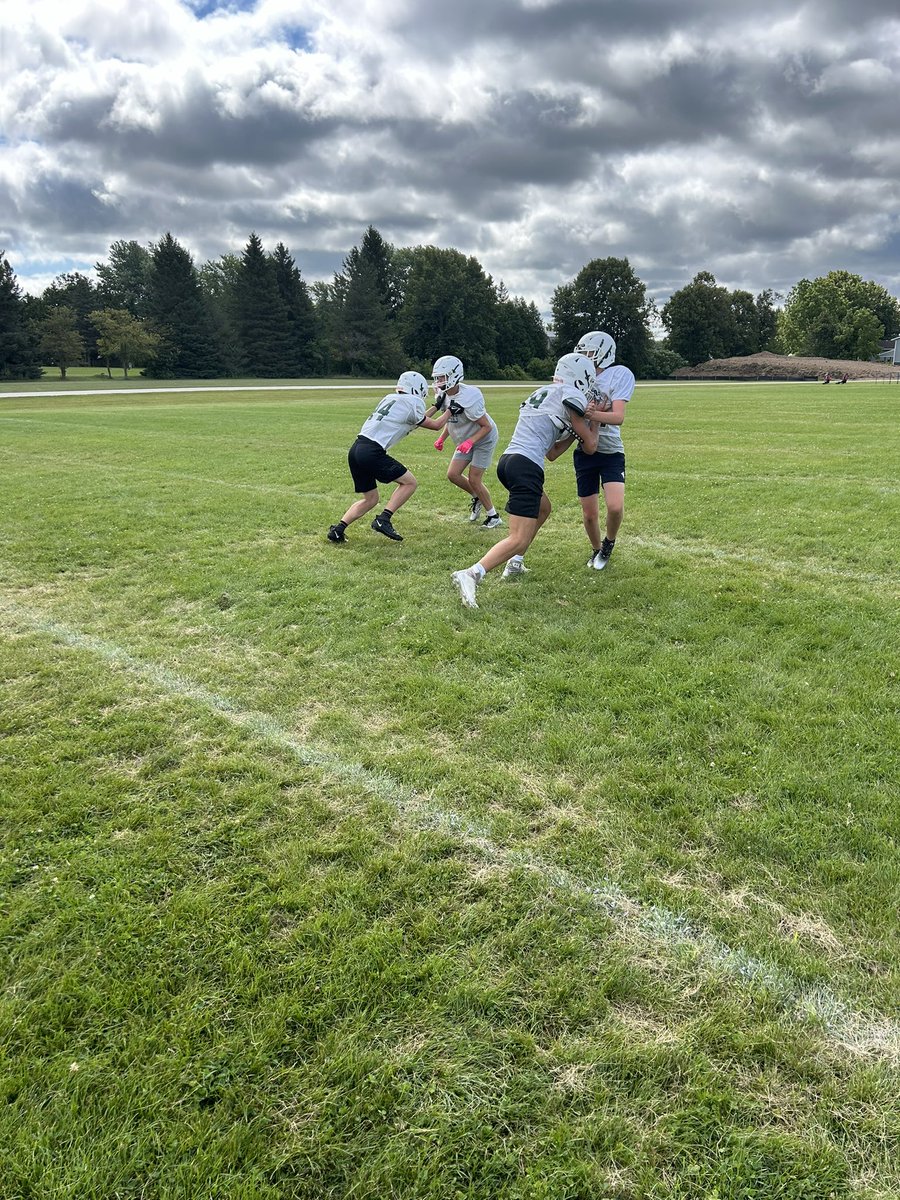 david_kren's tweet image. Day 4 of Hades week was one of the coolest on record, but that didn’t prevent the guys from traveling to Nebraska.  Lesson for the day. Adversity makes one hungrier than ever. #StayHungry #FirstLike #GreenTeam