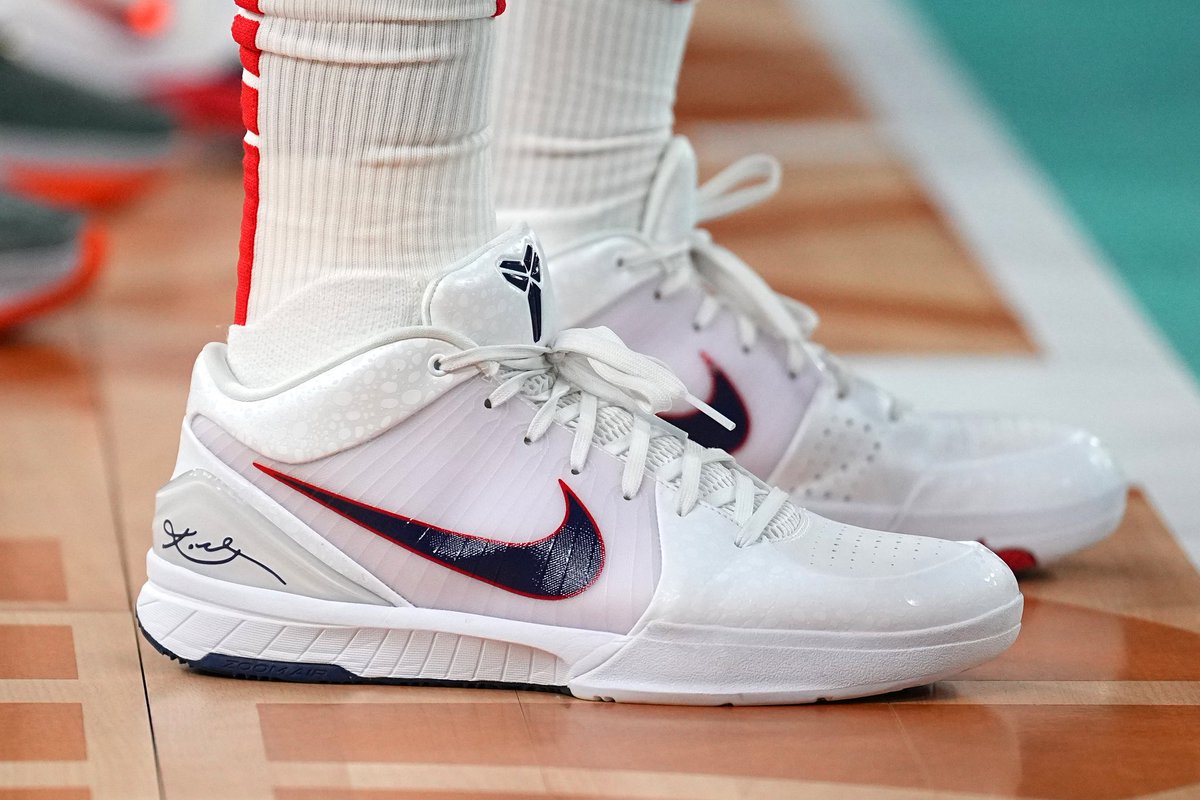 HOOPmag's tweet photo. Kobe 4 Protro "USA - White" ⏩ Breakthru 5 "USA - White" ⏩ GT Cut 3 "USA - White" ⏩ Exhibit Select 2.0 "USA - White"
#USABasketball
#Paris2024
#WNBAKicks https://t.co/Xs4xQOPzt8