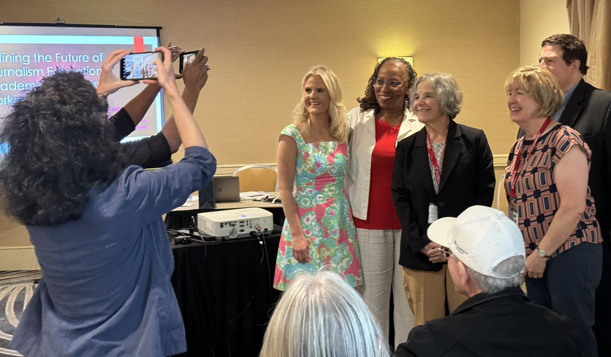 Gotta take a group shot of this prestigious panel before session on “Defining the Future of Journalism Education: Academia and Industry Working Together.” #AEJMC24