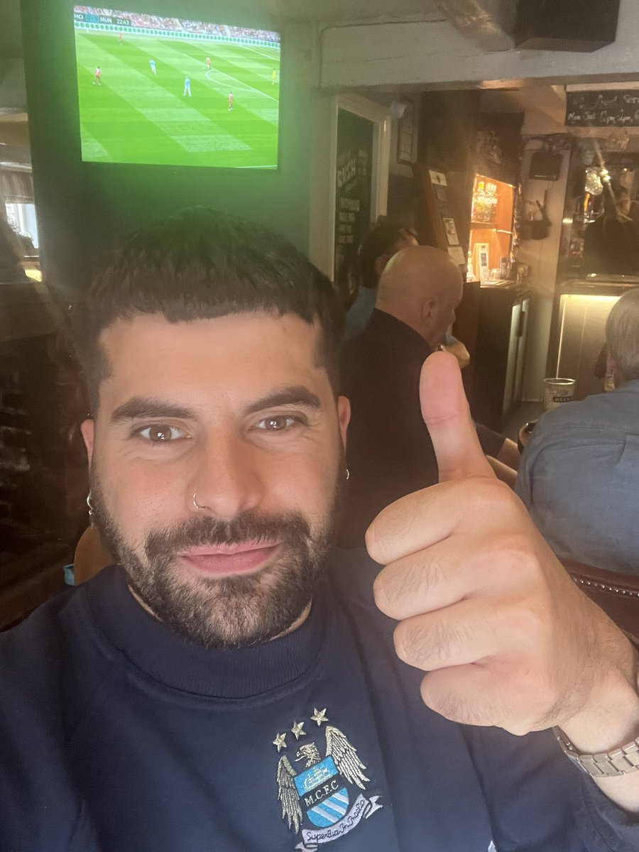 Joshua Barnes tweet media