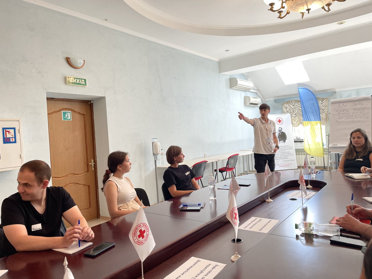 Youth camp Reunion trade union“Youth:new horizons”✅Today we had sessions about inclusion in the workplace and life skills during the war time. I’m proud to have an opportunity to help you develop your union work!Happy to have new young activists in our trade union youth family✊