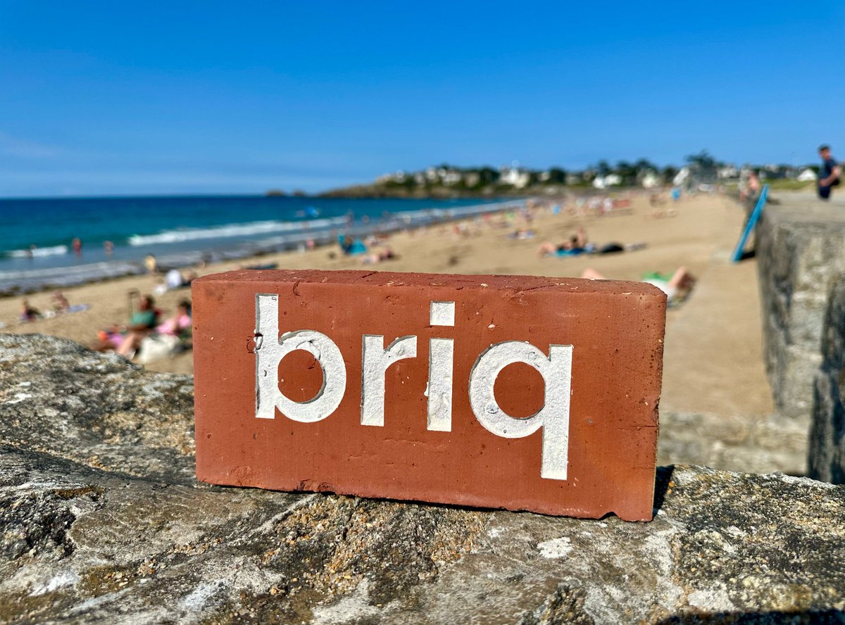 Touch briq 🌞🏖️🧱