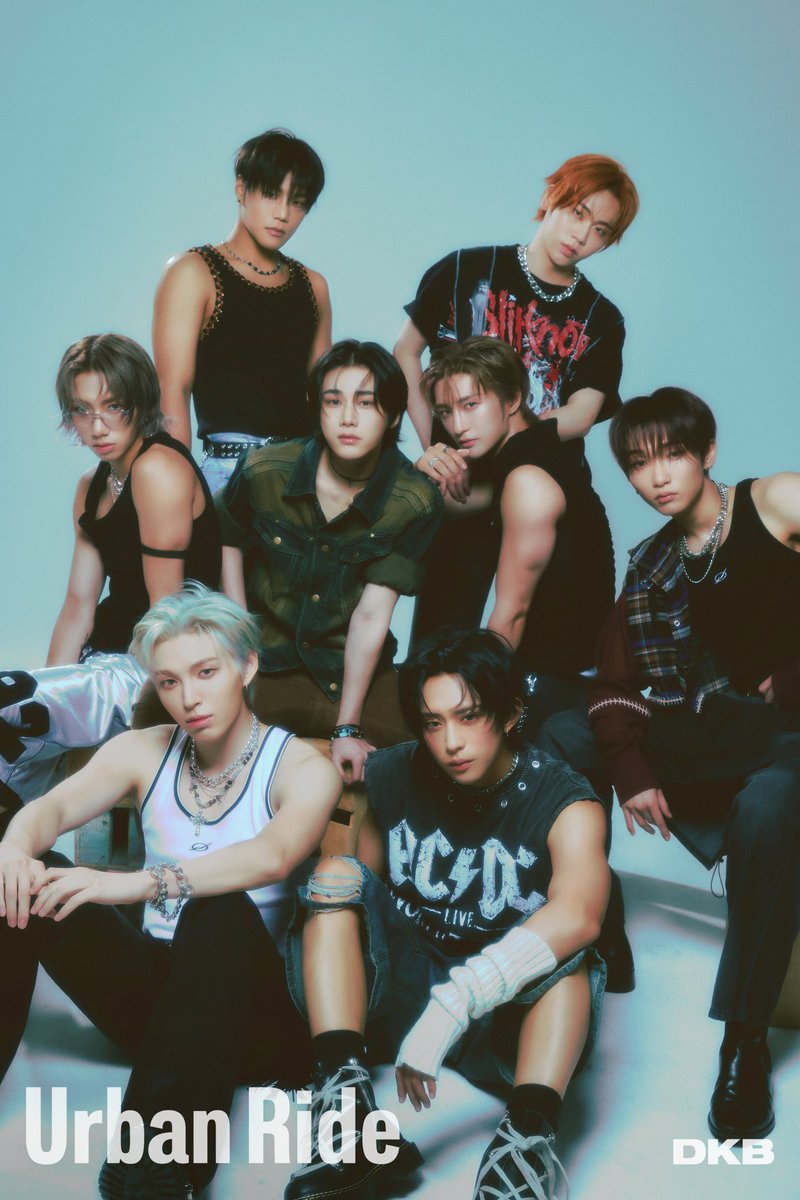 JM_18550's tweet image. AUGUST BOY GROUP BRAND REPUTATION RANKINGS;
#49. @DKB_BRAVE -194,400 TOTAL INDEX POINTS 😱🎉🎉
CONGRATULATIONS DKB &amp;amp; BB'S!WE MADE IT!😭😍😍