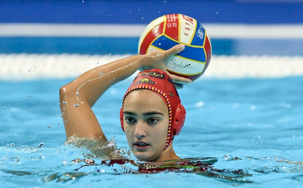 Monumento a esta muller 🧤