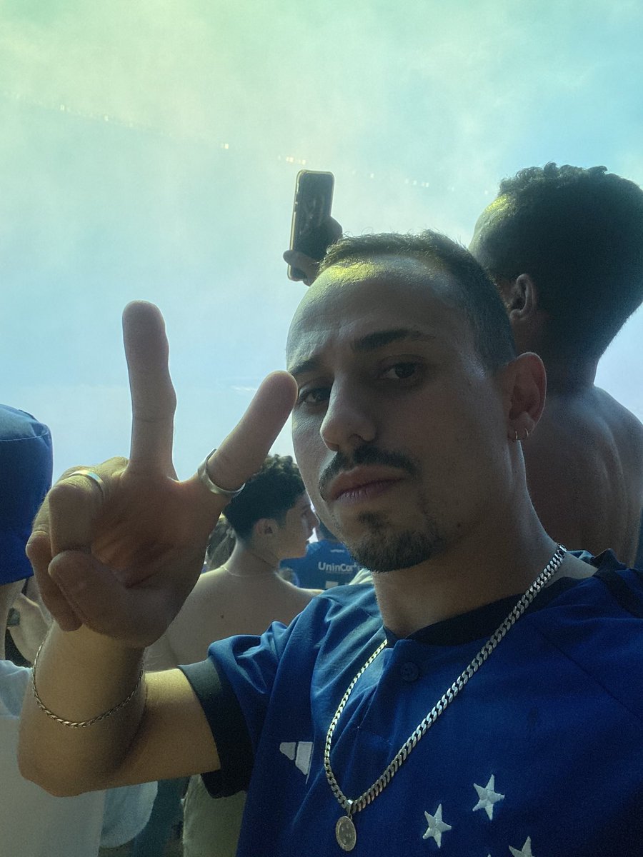 kedrickmarcos's tweet photo. @Cruzeiro Queria tá descendo pro @Mineirao 
#DiaDeCruzeiro https://t.co/uXV9xxSumD