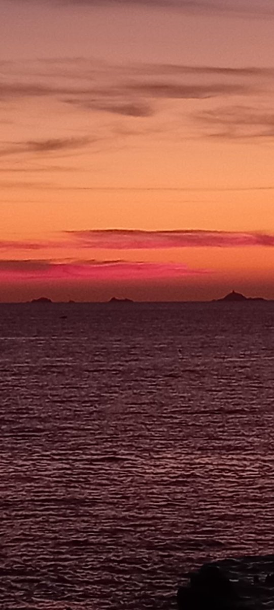 Des nuages et un soleil qui se couche pour <a href="/arnaud_lancon/">Arnaud Lancon</a>