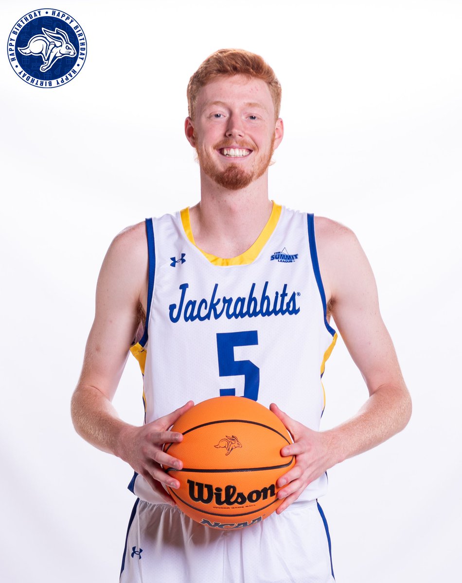 GoJacksMBB's tweet photo. Happy birthday shoutout to @nate_barnhart! Hope it’s a good one 🥳🎉 https://t.co/UtNNakbg90