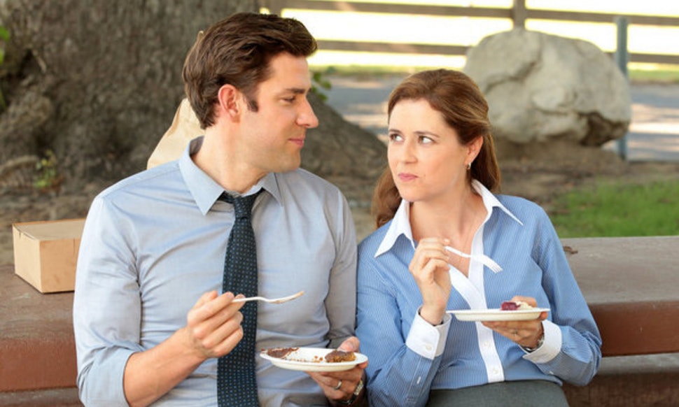 BookCbar's tweet photo. #TVMovies 6 Of The Cutest TV Couples https://t.co/N4AJZunkIn https://t.co/NJ8UvnkaWs