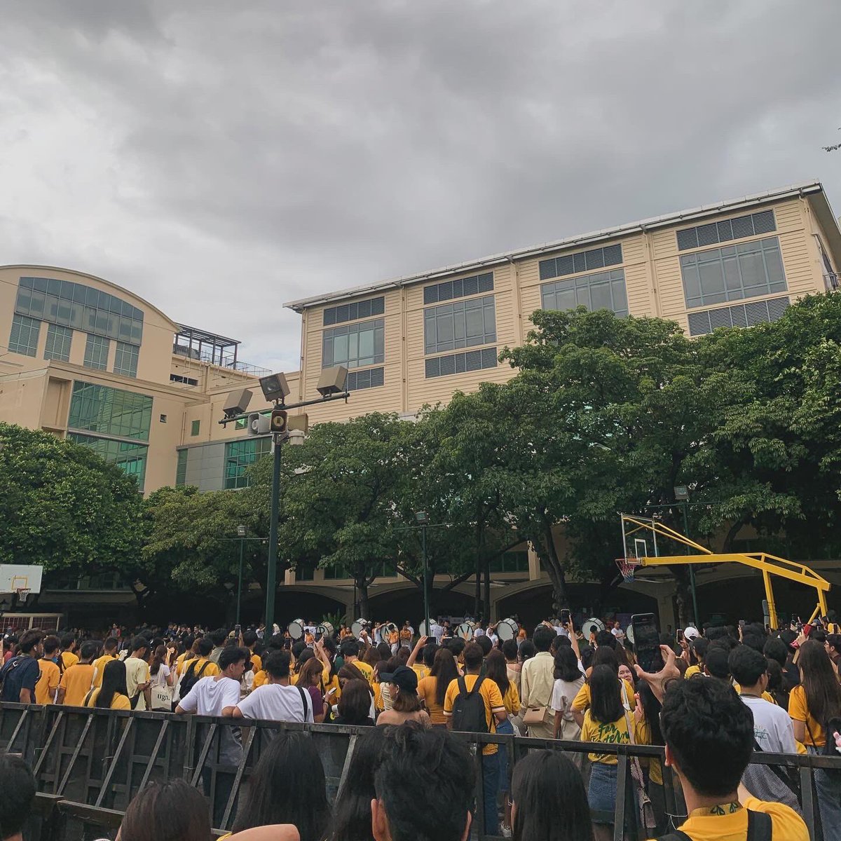 juiidonot's tweet photo. #TatakTamaraw2024 

finally, i get to spend 4 years with you, piyu. 🔰 https://t.co/Vf6l1YVpa6