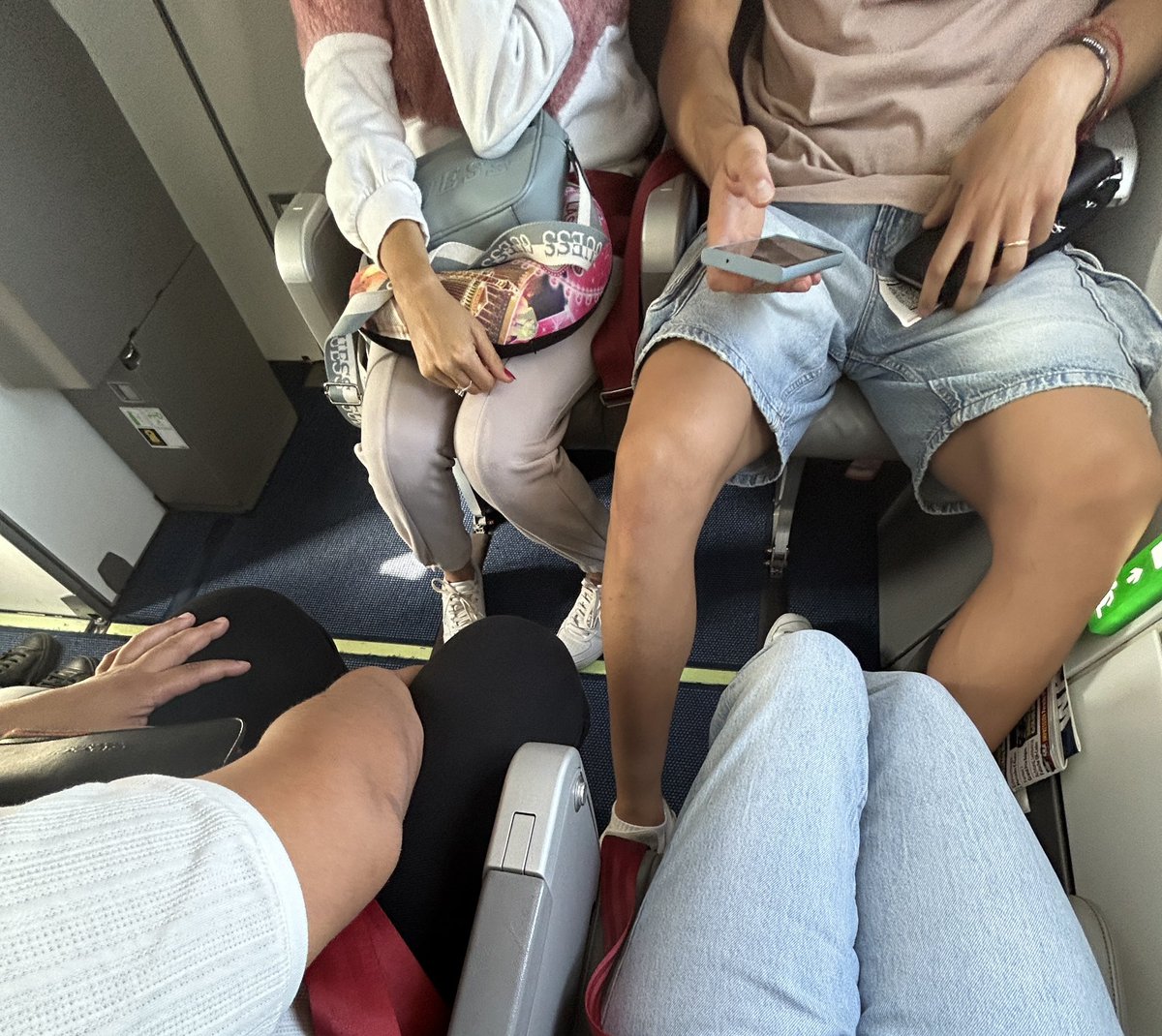 stanheroft's tweet photo. Brooo they’ve done it a 4seater in an airplane https://t.co/ksG2TyiN2y