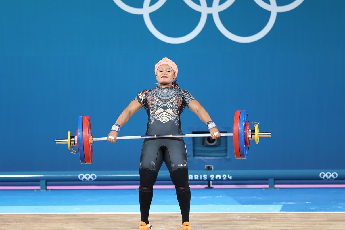 ECUADORolimpico's tweet photo. PESAS 🏋‍♀️

Neisi Dajomes levanta 118 kg en su segundo intento en el arranque de la categoría 81 kg de los Juegos Olímpicos #Paris2024   

El primer intento lo falló, pero regresó a la plataforma más segura

#TeamEcuador🇪🇨💪
Vamos Neisi!!!!! https://t.co/yHPf2OUqfH