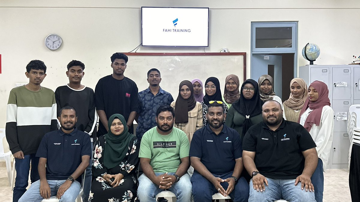 FahiTraining's tweet photo. It was a privilege to be part of the professional development program organized by Club Polestar (CPS) at Ha. Ihavandhoo. 
We got the opportunity to meet freshmen’s &amp; educating them on the importance of learning and career paths after their studies. https://t.co/PuSWZrxBph