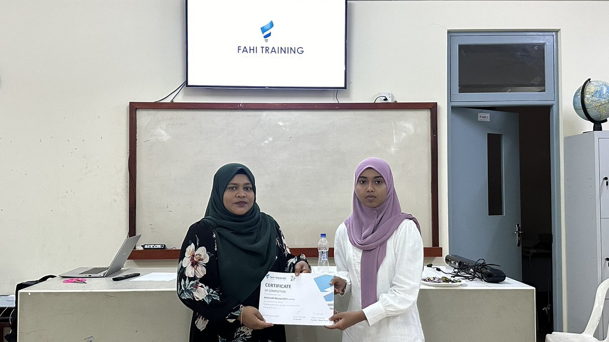 FahiTraining's tweet photo. It was a privilege to be part of the professional development program organized by Club Polestar (CPS) at Ha. Ihavandhoo. 
We got the opportunity to meet freshmen’s &amp; educating them on the importance of learning and career paths after their studies. https://t.co/PuSWZrxBph