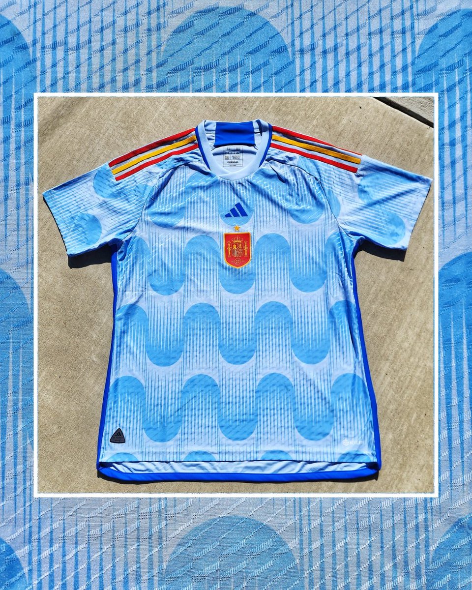 Dhem_boost's tweet photo. #KitOfTheDay 👉🏻 🇪🇸 @SEFutbol, @SpainIsFootball; 22-23 Away Kit by @adidasfootball; Bought from @unisportlife

#VamosEspaña / #AdidasFootball / #LaRoja / #HomeKit / #ImpossibleIsNothing / #FIFAWC22 / #Spain / #ESP / #CreatedWithAdidas / #BadgePorn https://t.co/sp0TjcXS05