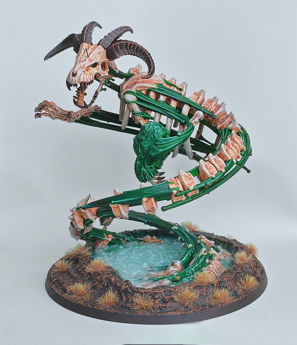 Krondspine incarnate of 'Fur' ready for my Skaven wizards 🐀🪄

#warhammer #WarhammerCommunity #NewAoS #Skaven