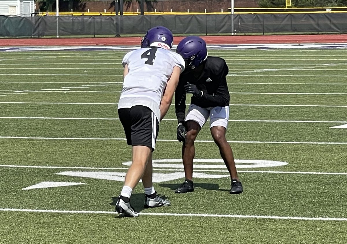 Jake Newsham returns to lead a young receiver corp that has a lot of new faces. <a href="/StonehillFB/">Stonehill Football #DIG</a> #CampVisit