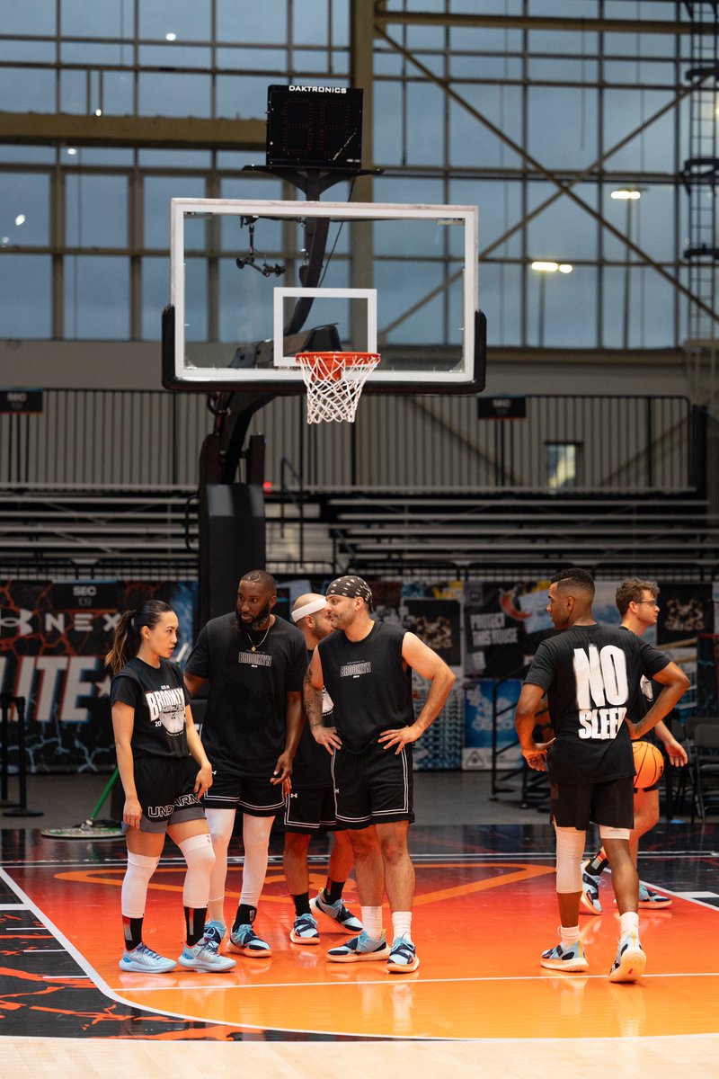 WashedClubNY's tweet photo. Thank you @UAbasketball for letting us hoop on the ELITE 24 court! Should be some incredible games today! 📸: @jordankeyser 🧼🔥 https://t.co/Yxz2qrS5MM