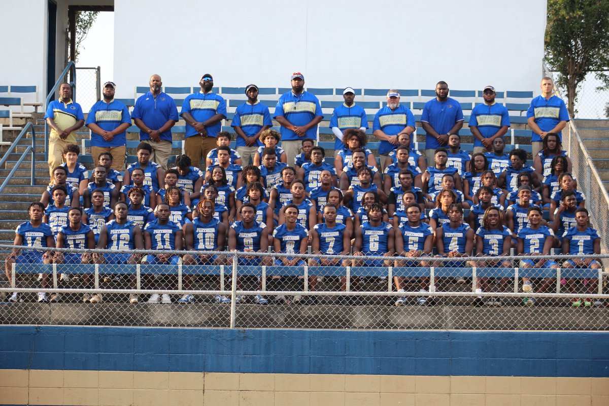 SC_PANTHER_FB's tweet photo. Your 2024 football coaches and players 🐾🏈 #LetsHunt https://t.co/TSQndWRlKi