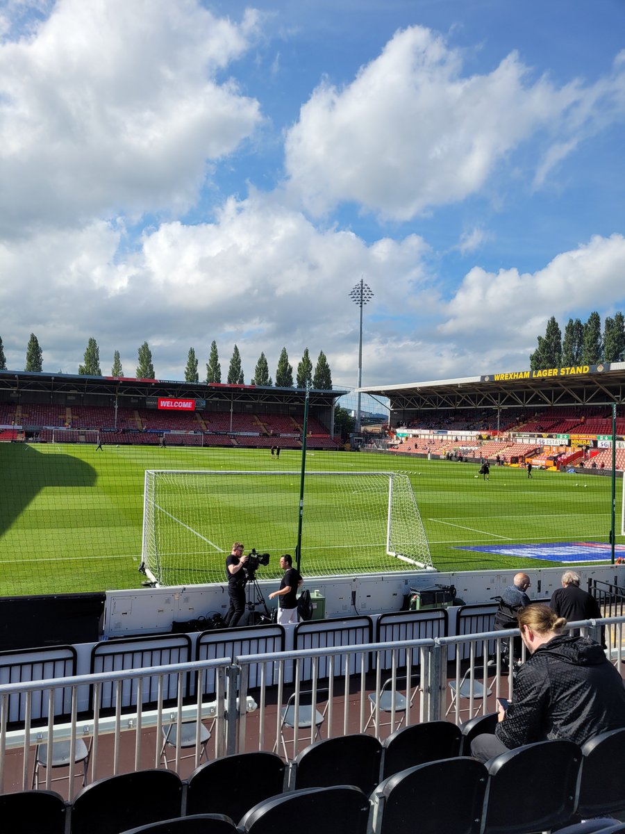 Nannie Vicky. tweet media