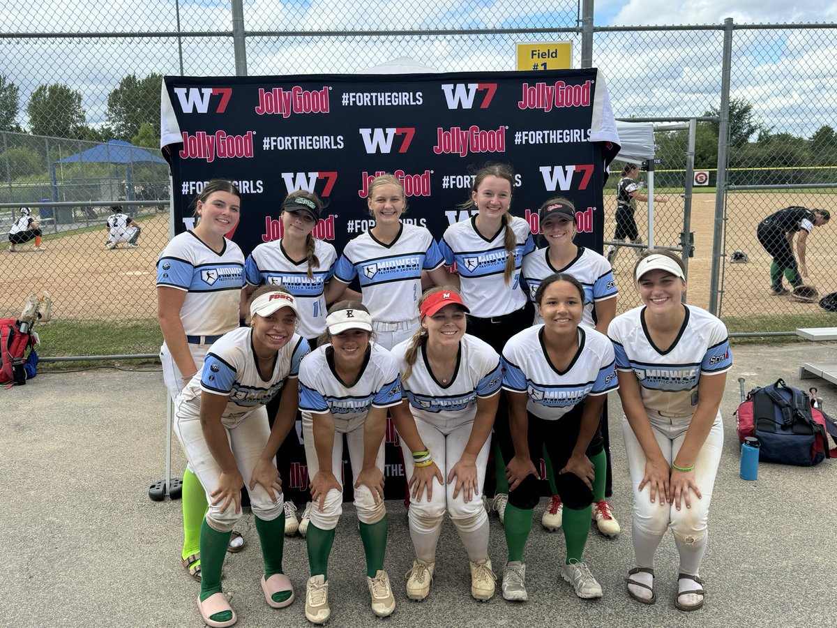 I had an amazing time at the Midwest Fastpitch Showcase! As one of the youngest athletes in the entire showcase, my teammates made me feel very comfortable right away - what a great team! Thank you to <a href="/ShowtimeSports1/">Showtime Sports</a> for the opportunity to meet all of these amazing athletes.