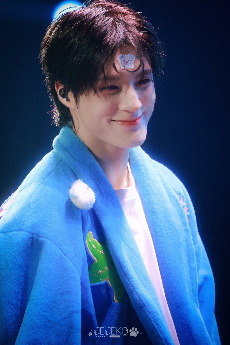 kittennuay's tweet image. 