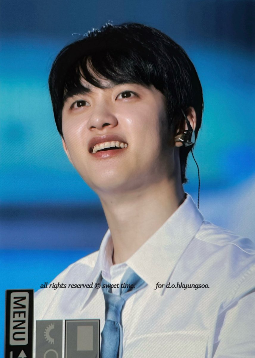 240810 BLOOMinBANGKOK
도경수 오늘도 
너무너무너무너무너무 예뻐요 😭🩵

#BLOOMinBkkD1
#BLOOM_in_BANGKOK
#FANCONCERT_BLOOM
#도경수 #디오 #DOHKYUNGSOO #DO (D.O.) #都暻秀 #ドギョンス